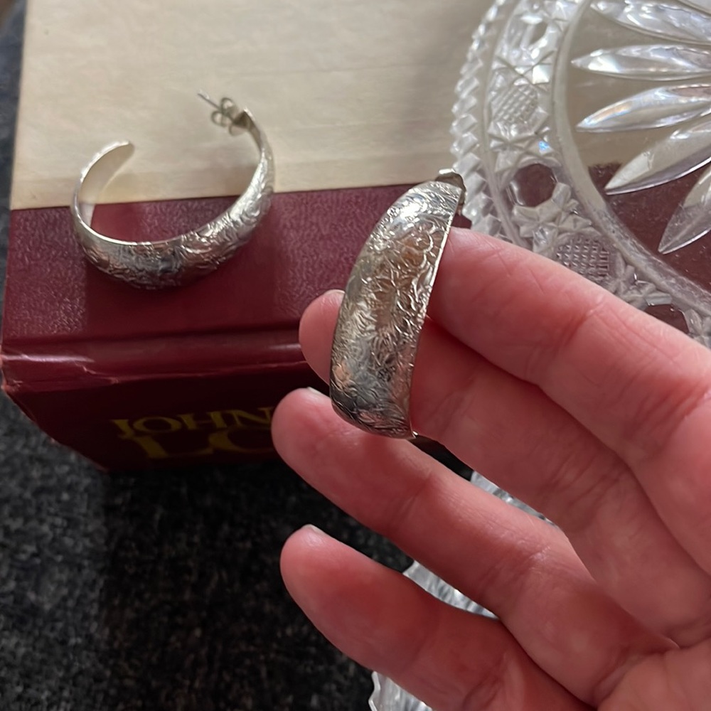 Vintage Estate Silver Floral Hoops